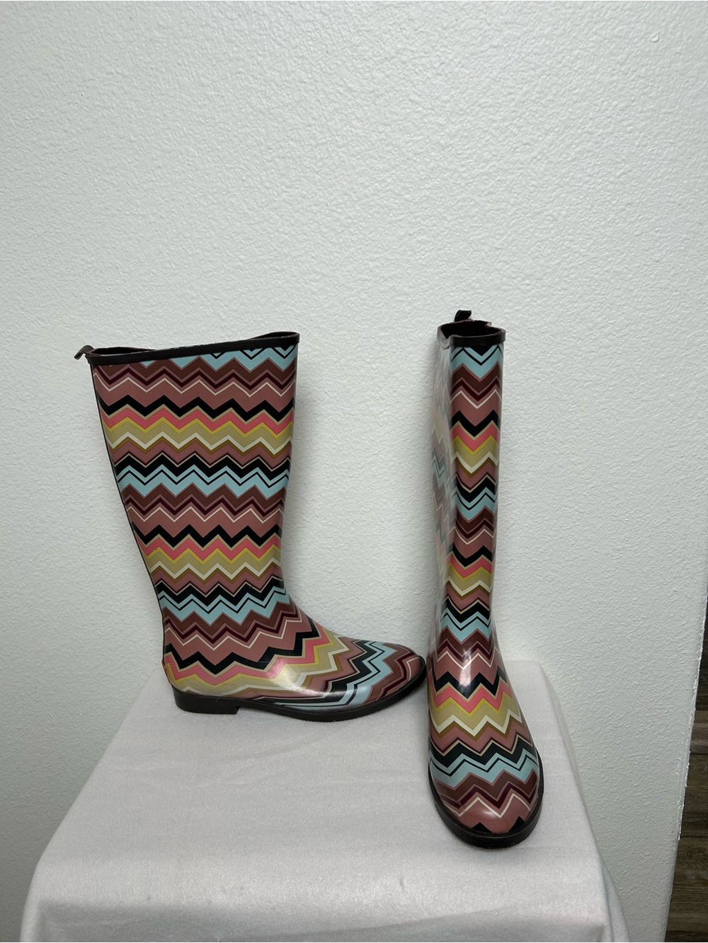 Missoni for Target Trending Chevron Rain Boots Size 8 Rare 2011 Designer Collab